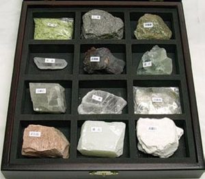 造岩礦物標本